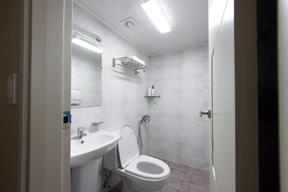 Guest house K-guesthouse Sinchon 2 2*