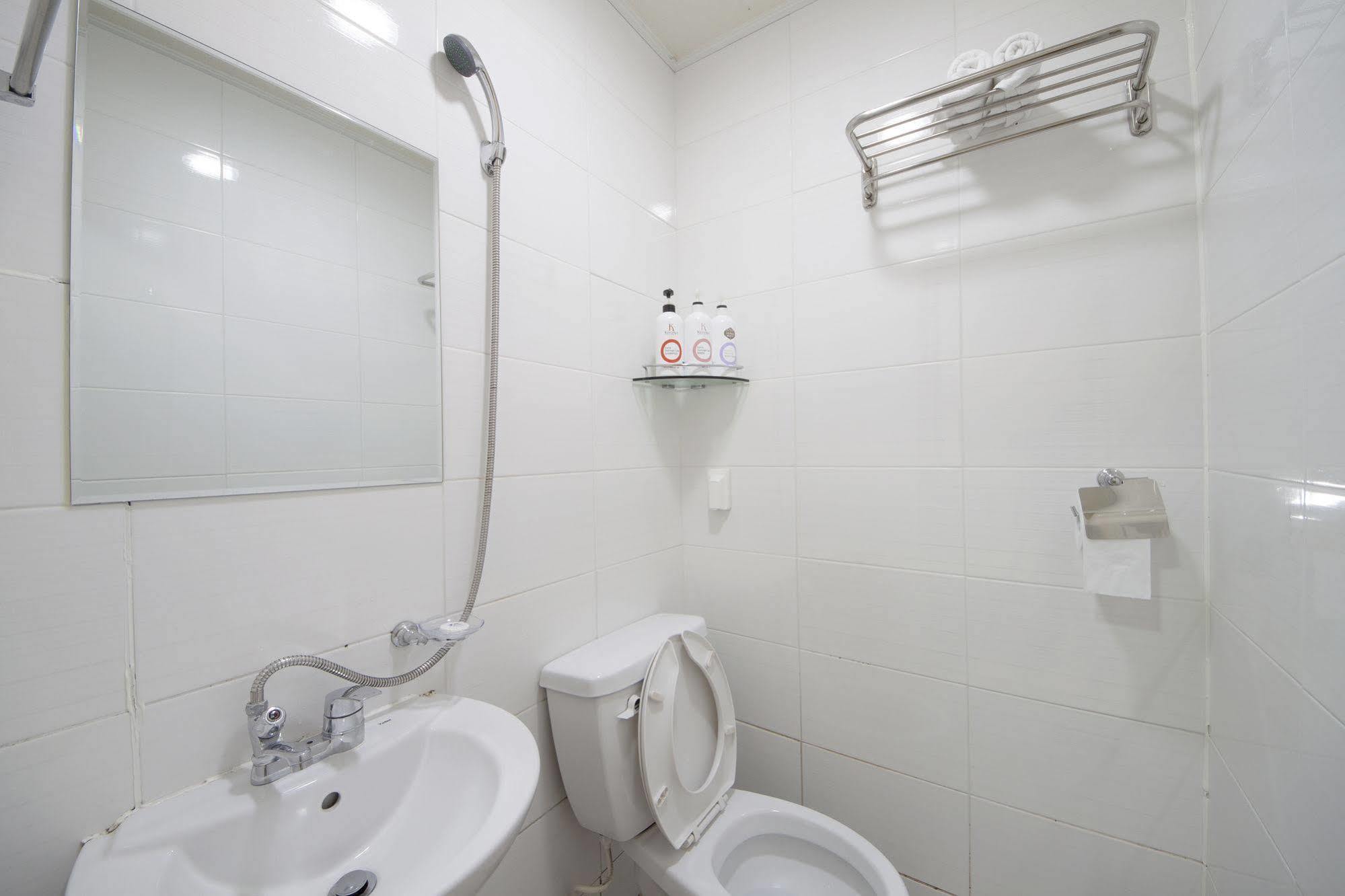 K-guesthouse Sinchon 2 Seoul