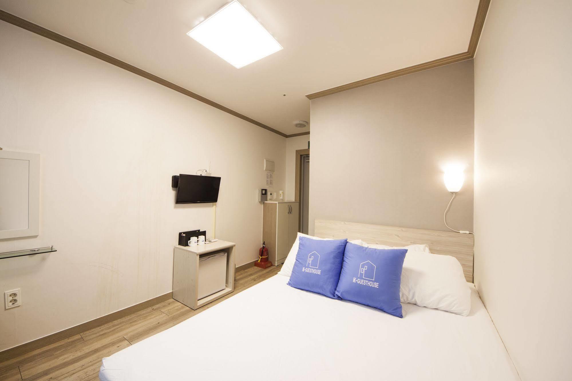 K-guesthouse Sinchon 2 Seoul